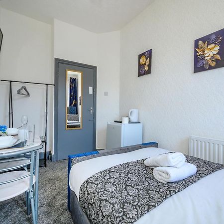 -Rc7H- For Your Relaxed & Cosy Free Parking Leeds  Zewnętrze zdjęcie